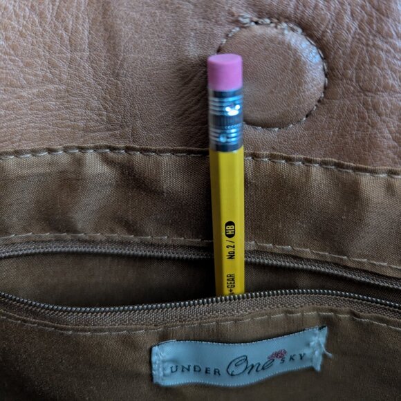 Under One Sky. Multi-color flower print. Soft material. - Picture 9 of 9